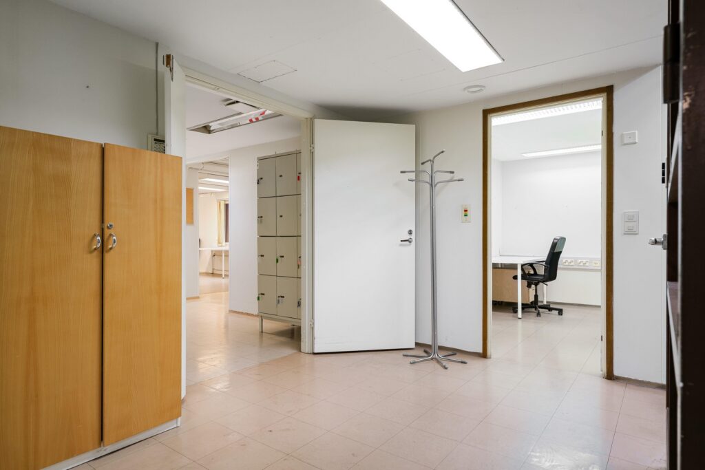 Ounasvaarankuja 1, 00970 Helsinki (325,5 m2)