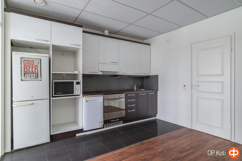 Sienitie 18 A 7, 00760 Helsinki (120 m2)