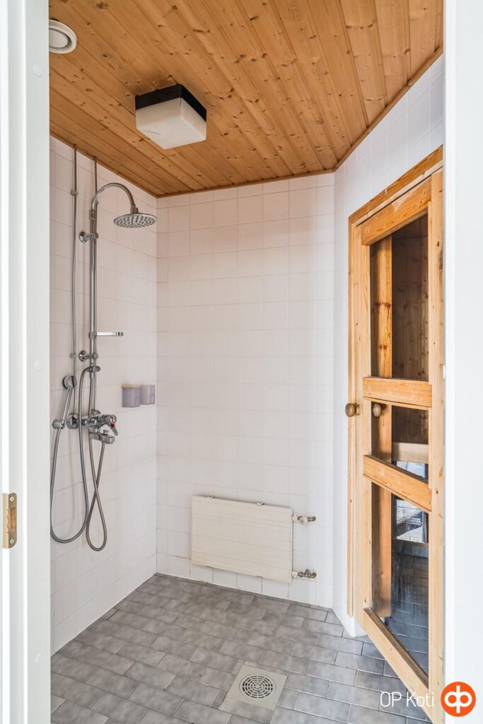 Sienitie 18 A 7, 00760 Helsinki (120 m2)