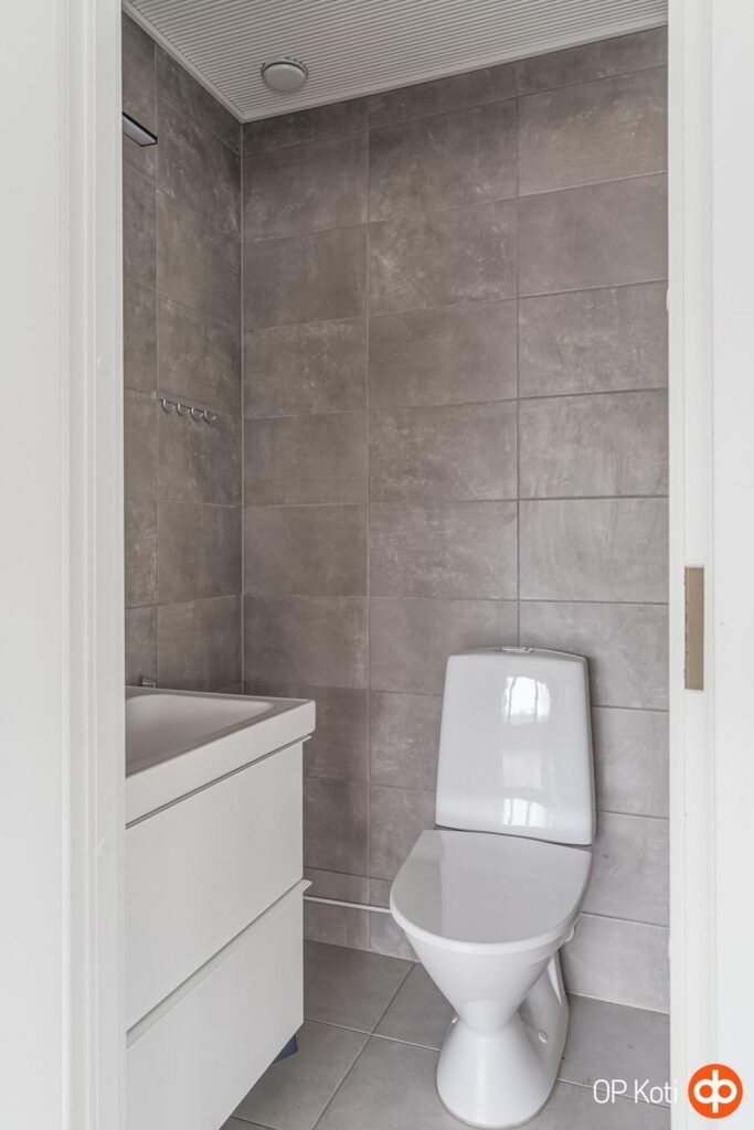 Sienitie 18 A 7, 00760 Helsinki (120 m2)